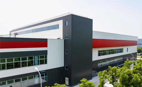 Almacén de estructuras prefabricadas de acero con instalación rápida y fácil