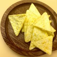 China Crispy Triangle Corn Cracker Chips Gluten Free Oven Baked on sale