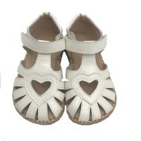 China Summer Girls Close Toe Sandals Soft Mirrored Cowhide Leather White Sandals Shoes on sale