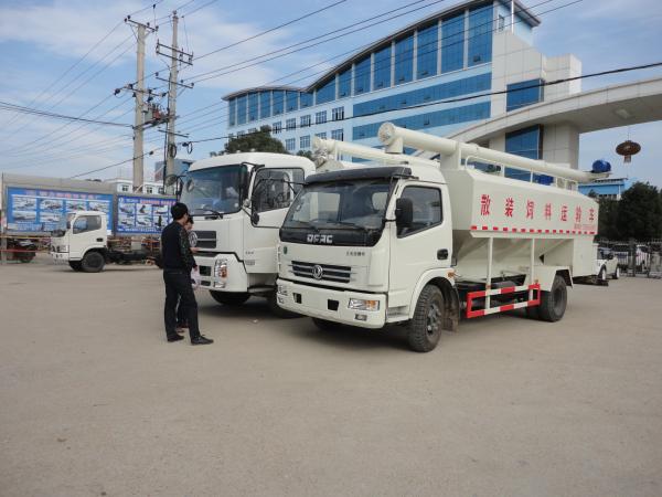 Dongfeng 4*2 12m3 5-6tons Bulk feed transport truck for sale, best price