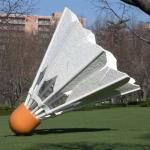 Playground Badminton Birdie Sculpture Public Fiberglass Giant Shuttlecock Sculpture