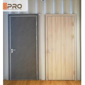 China Elegant MDF Interior Doors ISO Certification For Residential And Commercial supplier