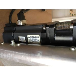 MITSUBISHI Industrial AC Servo Motor HC-MFS43-S13 HC-MFS43B-S13 Power 400KW
