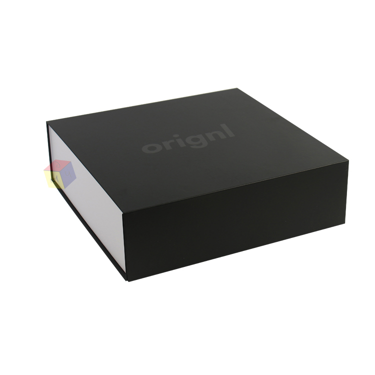 China ISO90001:2008 Certified Custom Size Matte Lamination Luxury Apparel Packaging Box and Clothing Gift Box wholesale