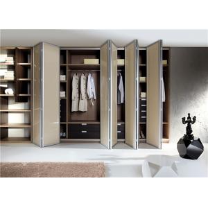 China Walk In Closet Customized Wardrobe Furniture With Accessories supplier