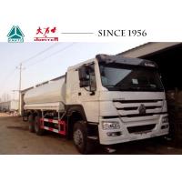 China HOWO Water Tanker Truck , Bulk Liquid Tanker Carriers With 336 Hp Euro II Engine on sale