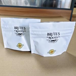 China Bolsa a prueba de niños con estampado minimalista | Cierre de empuje y giro, Cumple con ISO 8316, Diseño gráfico personalizado OEM wholesale
