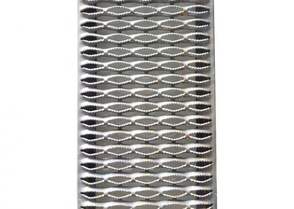 Heavy Duty Walkway Channel Grip Strut Perforated Metal Plank Grating 5 Diamonds