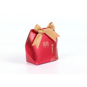 China Printed Logo Gift Packing Paper Bags , Luxury Wedding Paper Bag 0.6mm Thickness supplier