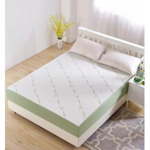 Green Bamboo Memory Foam Mattress Protector Queen Size TPU Material Easy Removed