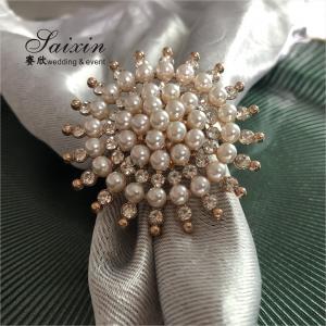 China Gold Sparkle Pearl Napkin And Ring Set Diamond For Wedding Dinner Table supplier