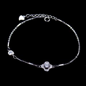 China Elegant 925 Silver Tennis Bracelet / Cubic Zirconia Wedding Necklace supplier