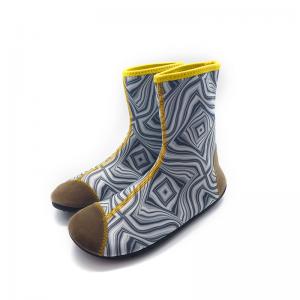 China 2mm Eco - Friendly Neoprene Water Boots Protectove Toe Design Antiskid Sole supplier