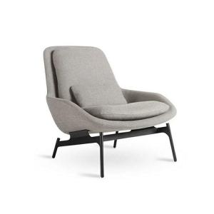 Modern Simple Single Sofa Chair The Perfect Recliner for Your Cafe's Relaxation Area