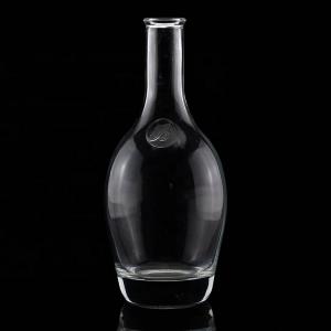 China Acid Etch Surface Handling Tequila Glass Bottles with Round Neck and Empty Flint supplier