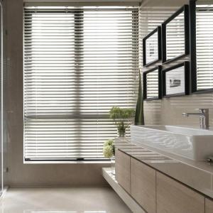 China Manual Operation Venetian Window Blinds UV Protection Outside Mount supplier