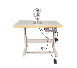 3kg/Cm2 28KHZ Earloop Ultrasonic Fabric Welding Machine