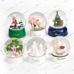 China Indoor Decoration 10cm Custom Made Snow Globe wholesale