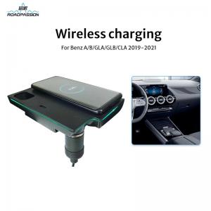 China BENZ GLA GLB CLA Car Wireless Charging Pad Smart Car Wireless Charger Bracket supplier