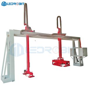 China Automatic Brick Loading Unloading Machine with 2.5 Meters Max Unloading Height Up To 3 Meters Reach and 800 kg Weight supplier