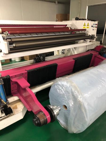 Melt Blown Fabric Slitting Machine For Non Woven Cloth High Efficiency