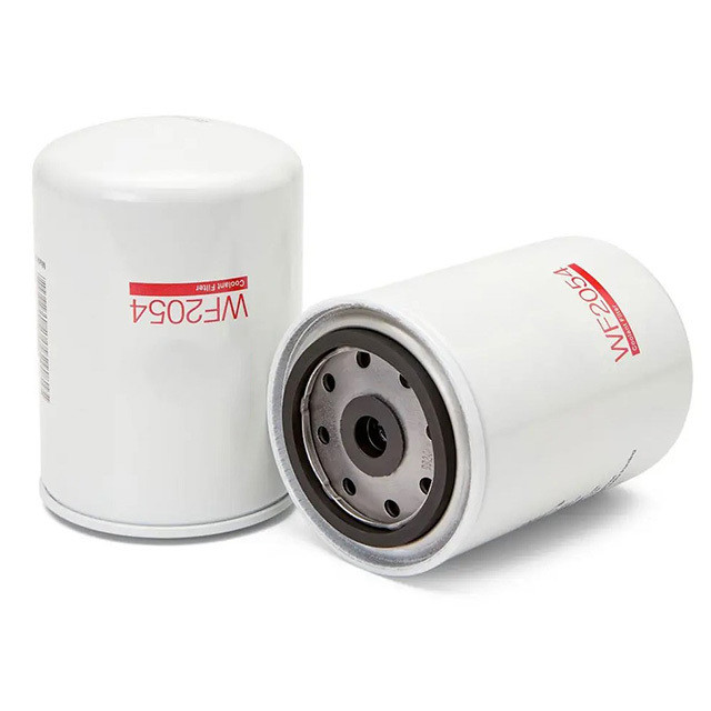 China High Quantity WF2054 Coolant Filter Element P554075 for Truck Loader Diesel Engine wholesale