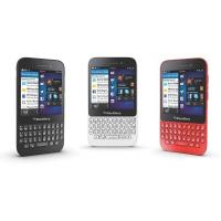 QWERTY keyboard mobile phone Blackberry Q5