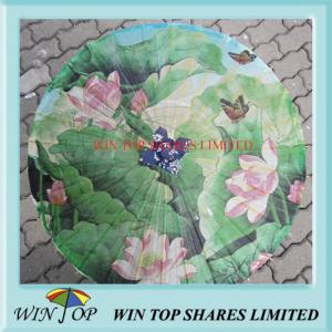 China Lotus and butterfly model oil painting umbrella supplier