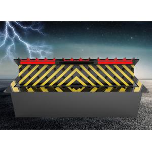 China Hydraulic Control  Security Road Blocker Spray Anti-Rust Paint  With  LED Light supplier