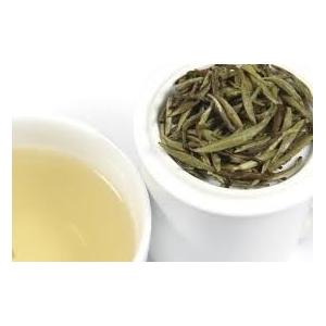 China Anti Aging Silver Needle White Tea , Organic Silver Needle Tea For Strong Bones supplier