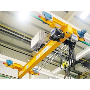 China Customizable Overhead Gantry Crane 5 Ton With Electric Operation wholesale