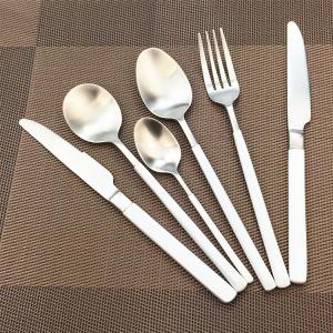 China Newto whitle color dinnerware/ flatware/colorful cutlery set/whitecutlery wholesale