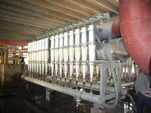 Heavy cleaner for paper machine