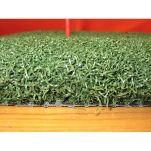 China Los racimos/m2 de los PP Synthetic/7700 DTEX 57960 de césped artificial del golf se ponen verde para el ocio de los deportes wholesale
