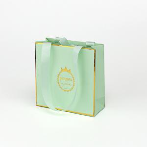 250gsm Paper Gift Bags With Handles Hot Stamping Retail Green Bags With Gold Rim​