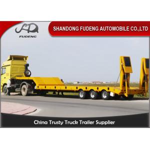China Triple Axle 80 Ton Low Bed Semi Trailer With Hydraulic Ladder For Transport Heavy Machine supplier