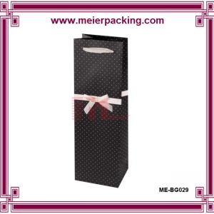 Low Cost Custom Printed Luxury Retail Paper wine carrier Bag Supplier with ribbon handle