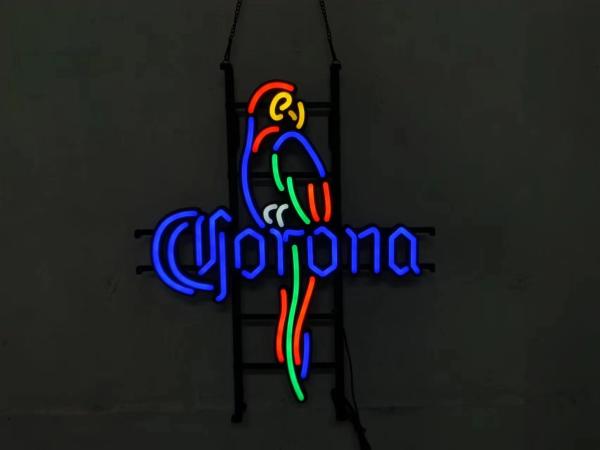 Logotipo personalizado Nuevo diseño Corona PVC LED Neon Sign