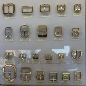 Zinc Alloy D Roll Pin Buckle For Man / Women Shoes Garments