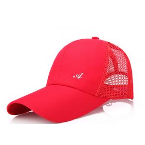 Soft Female Red Mesh Baseball Caps 6 Panel Good Air Permeability Absorb Sweat