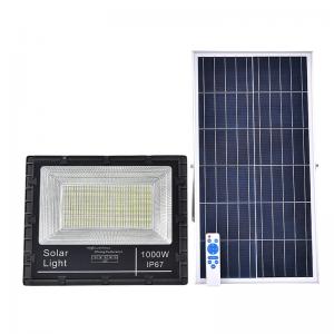 China Waterproof 150 watt 200W 300W 500W Square Led Outdoor Flood Solar Powered Security Light supplier