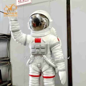 China Customized Shape Electric Astronaut Animatronic Model For Educational Events wholesale