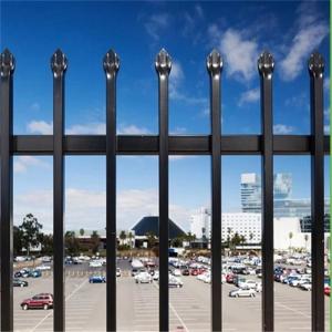 China Black Outdoor Metal Picket Steel Fence 6ft X 8ft Wrought Iron Garden Fence supplier