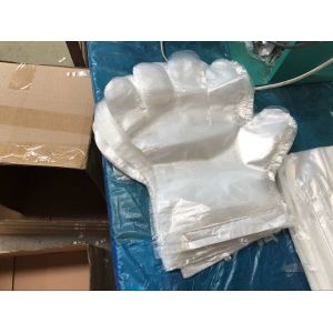 China Les gants en plastique jetables d'une fois/les gants main de polythène lissent le type de relief on sale