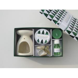 Green  Cinnamon chai  fragrance scented tin  & tealight  candle packed into gift box