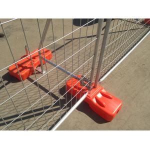 China OD40mm Sydney temporary fencing panels 2.1mx2.4m AS4687-2007 Mesh 60mm*150mm*2.5mm wire diameter wholesale