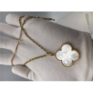 Long 18k Yellow Gold Vintage Alhambra Necklace Flower Shape Without Diamond