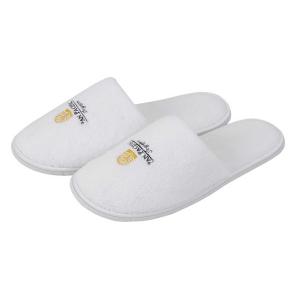 closed toe disposable hotel slippers