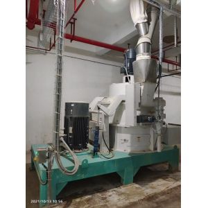 China Broyeur ultra-fin L110 pour aliments pour animaux 2,5-5 t/h pour le broyage des aliments wholesale