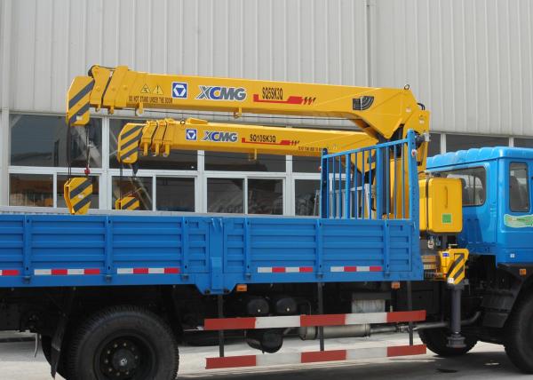 Durable Safety XCMG Transporting Telescopic Boom Truck Mounted Crane, 13m Height